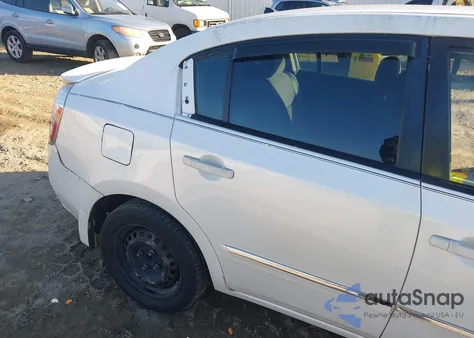 2011 Nissan Sentra 2.0S z USA, uszkodzony, nr VIN 3N1AB6AP8BL686598